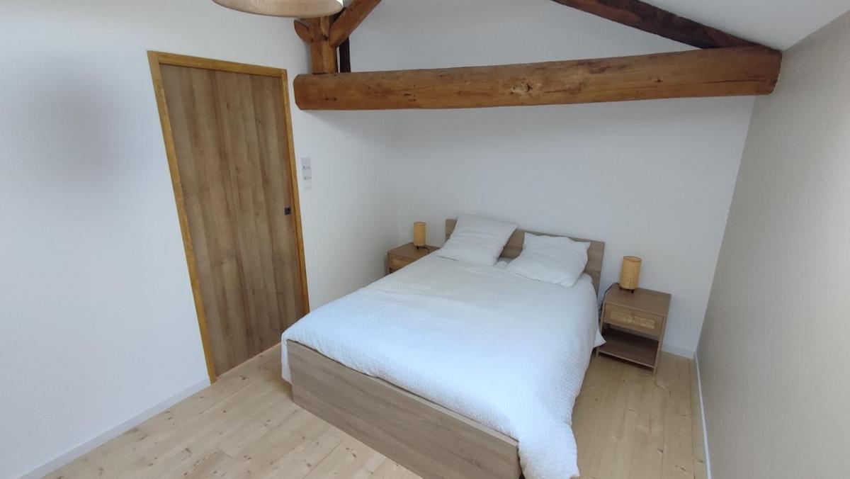 Holiday home La Taniere Des Trois Ogres, A 10min Du Futuroscope Beaumont (Vienne)